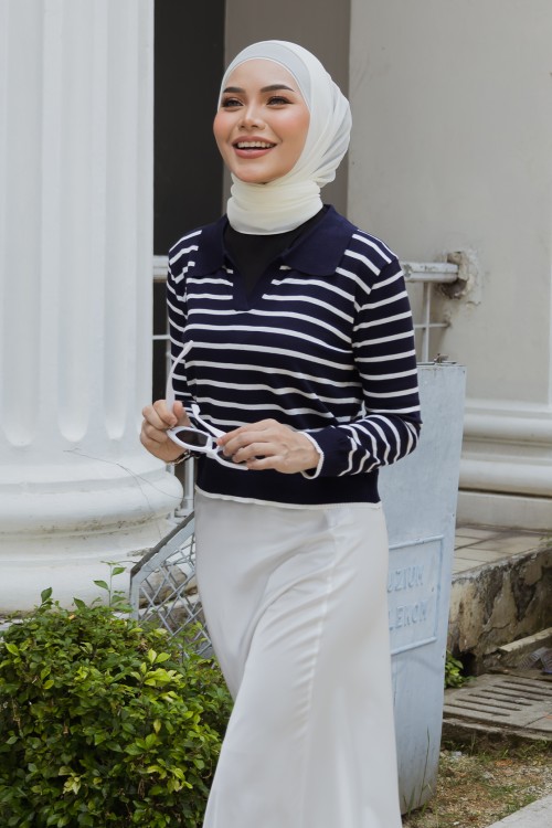 Emily Stripe Blouse in Navy Blue