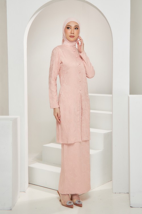 Ayana Kebarung Moden in Salmon Pink