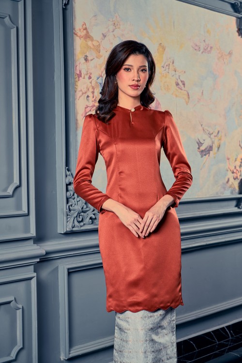 Maria Kurung In Brown