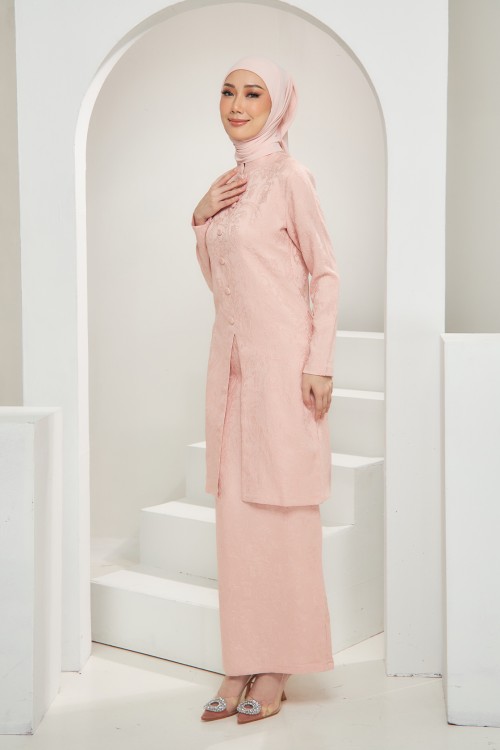 Ayana Kebarung Moden in Salmon Pink