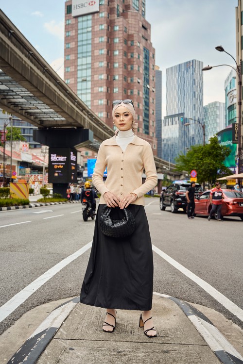 Evely Cardigan Top in Light Brown