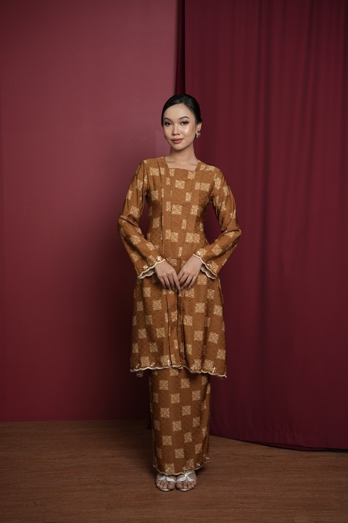 Jasmine Kebaya in Gold Brown