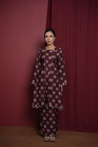 Jasmine Kebaya in Maroon