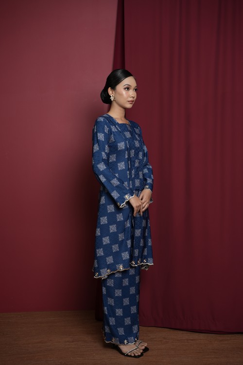 Jasmine Kebaya in Royal Blue