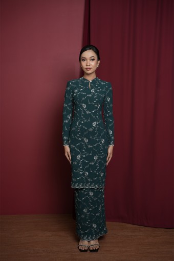 Diana Kurung in Emerald Green