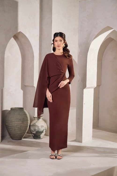 Nayla Dress in Rich Brown