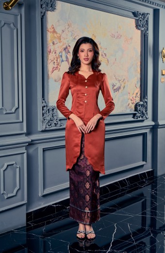 Isabella Kurung In Brown